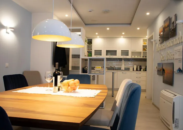 Апартамент Sea Bliss